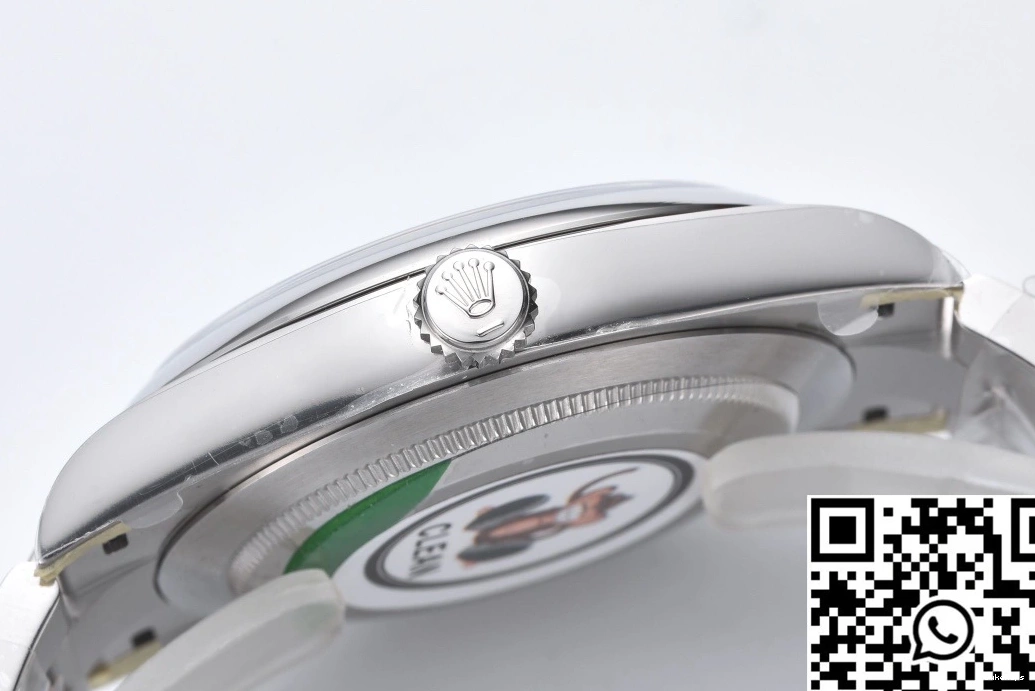 Turquoise Factory Dial Rolex Perpetual Clean Blue M124300-0006 41MM Oyster 0422